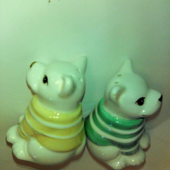 Dog Salt and Pepper with Striped Shirts Yellow/ Green - Picture 2 of 7